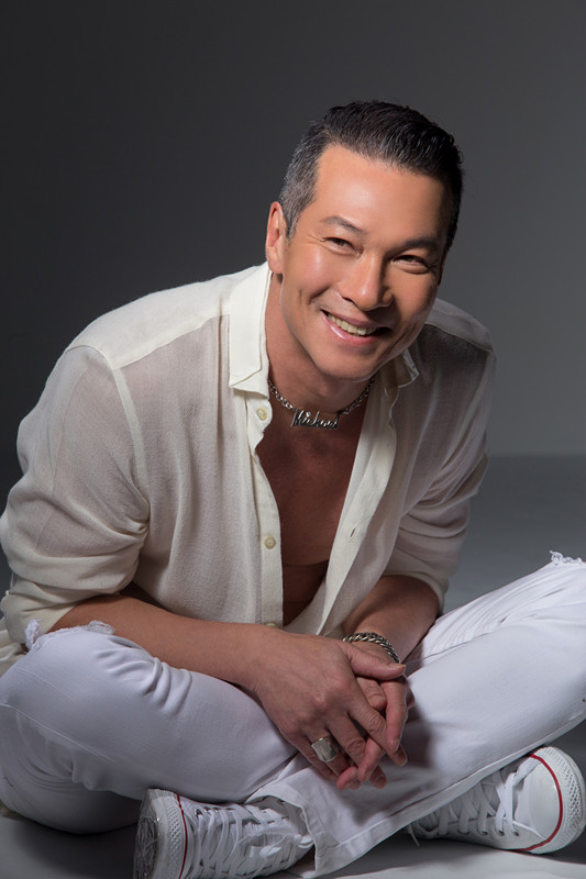  p>黄仲昆,1958年11月28日出生于中国台湾,台湾男歌手,演员.