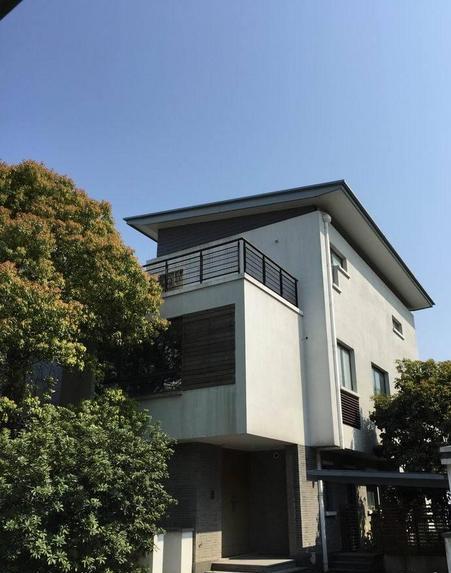  p>东方庭院(别墅)位于上海市青浦朱家角,由 a target="_blank" href=
