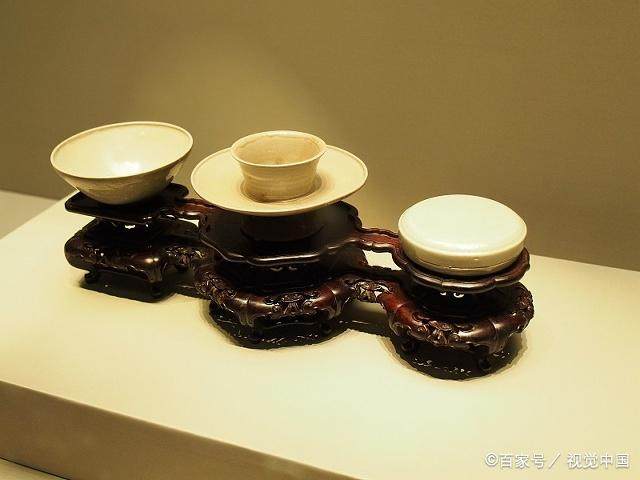 中国　南宋　哥窯　氷裂文　水孟　筆洗　V　R6822 中国 南宋 哥窯 氷裂文 水孟 筆洗 V R6822