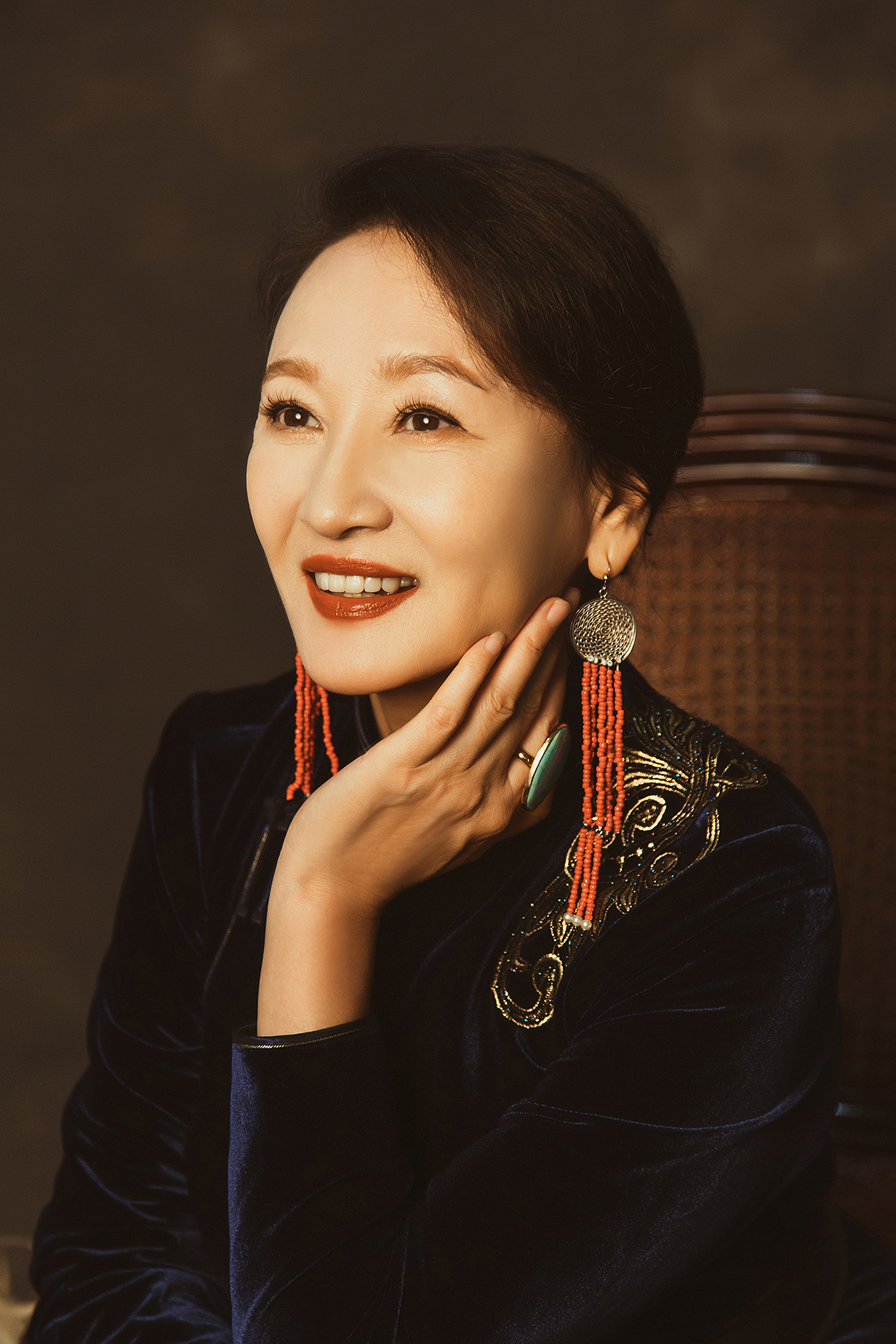 蒙古族 a target="_blank" href="/item/演员/17704276" data-lemmaid