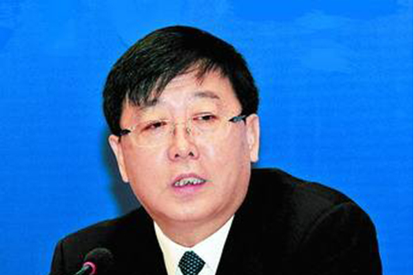  p>吴宏,男,1958年4月出生,汉族,中共党员,江苏无锡人,1975年11月参加