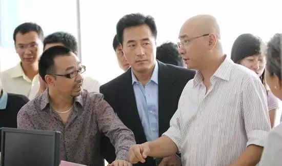 杨立新（中国内地影视话剧男演员，话剧导演，一级演员）_百度百科