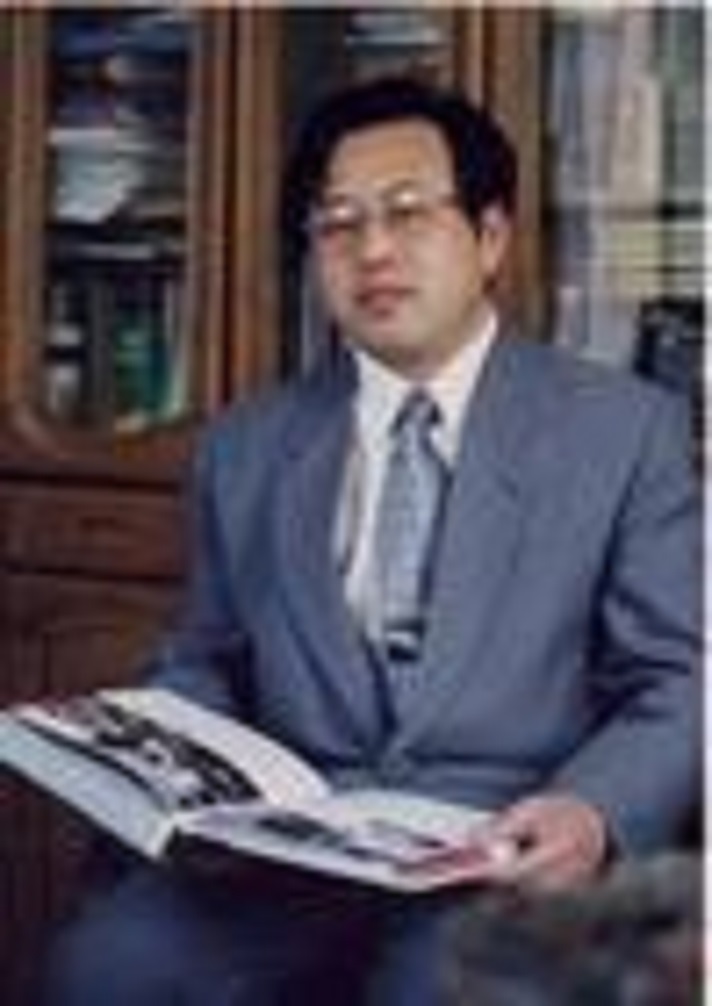  p data-id="gn6p3y0y98">张程华出生年月于19