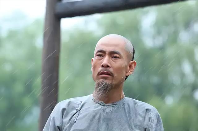 康熙为什么要树于成龙做大清官员的清官典型？_百科TA说