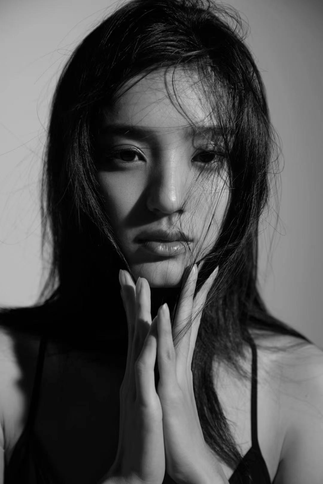  p>熊瑾怡,出生于江苏省泰州市,中国内地影视演员,戏曲演员,毕业于 a