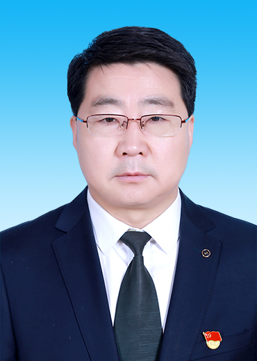 现任中共喀喇沁旗旗委常委,旗委统战部部长. /p>
