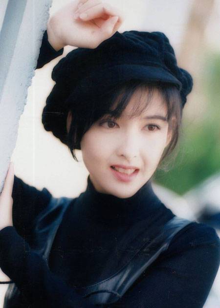  p>周慧敏 i>(vivian chow) /i>,1967年11月10日出生于香港,中国香港