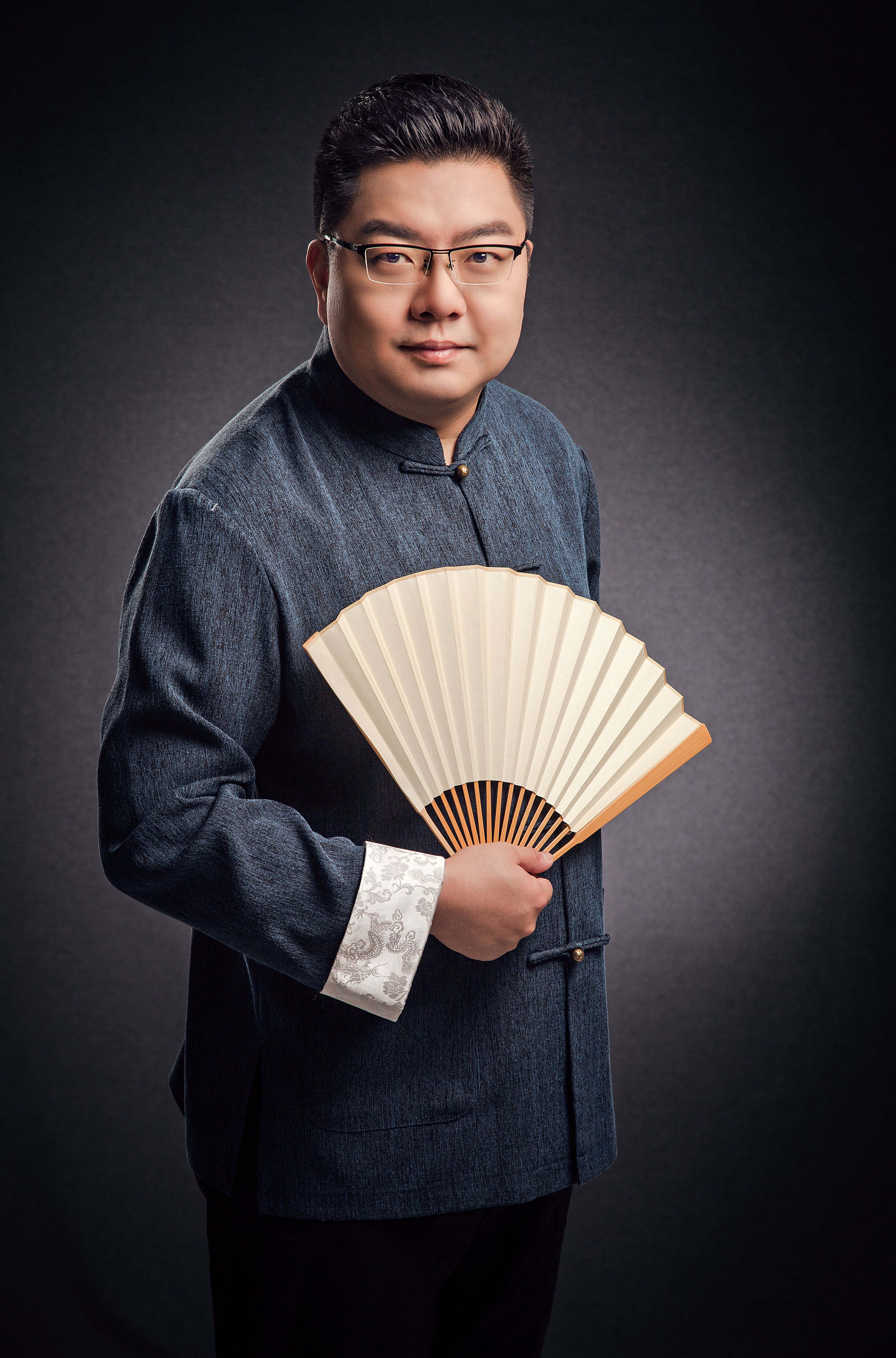  p data-id="gnzm91t1di">张杨,男,现为北京广