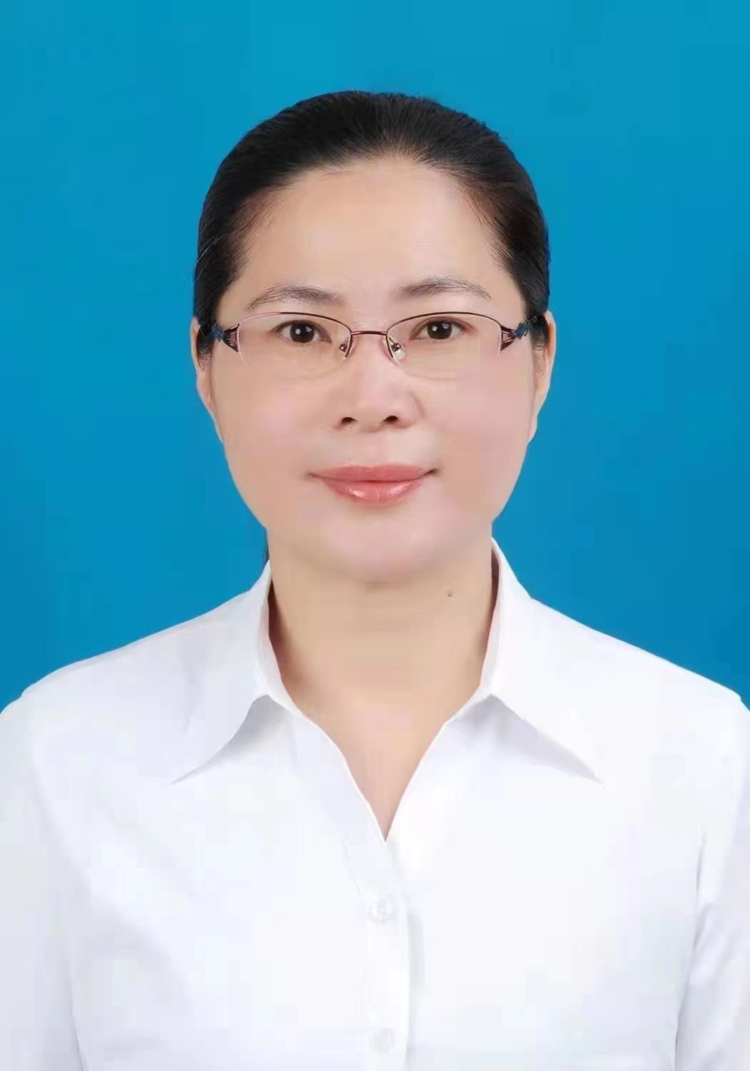  /p> p data-id="twifslnqxl9r">现任福建省漳平市人民政府