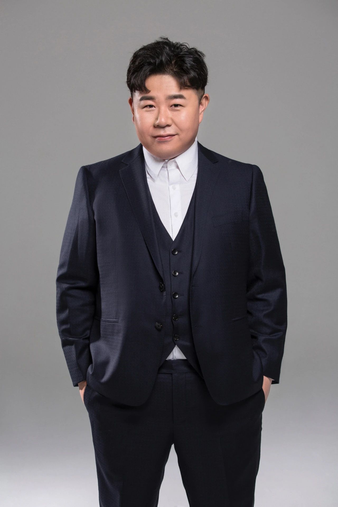  p data-id="go02zn2mzo">刘恩尚 i>(曾用名刘隽,刘科楠), /i>1982年