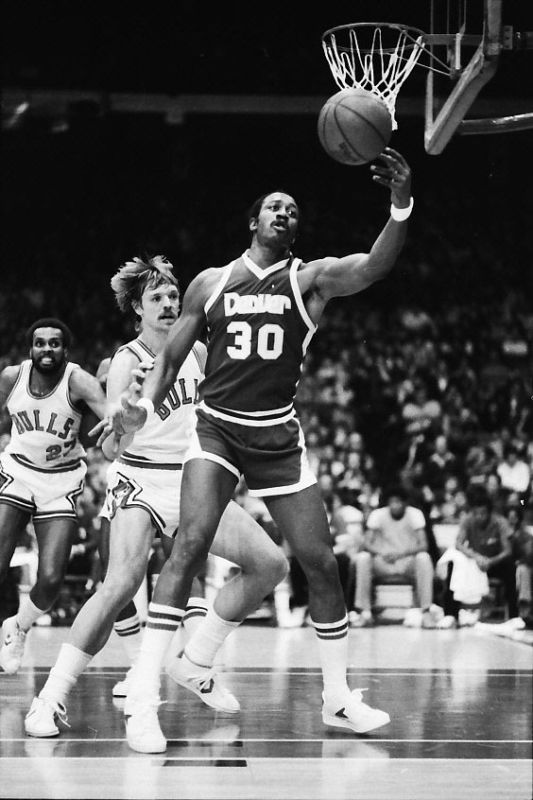  p>乔治·麦金尼斯(george mcginnis),1950年8月12日出生于美国 a