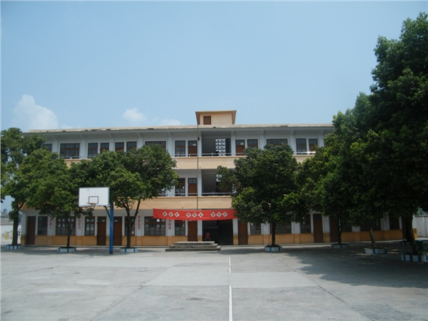 荔浦县荔城镇黄寨小学