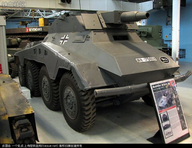sd kfz 232 (8-rad)装甲侦察车