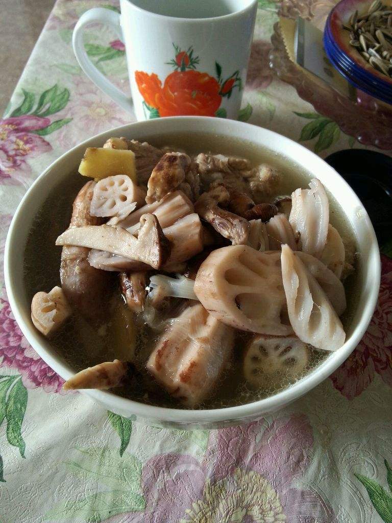 干松茸排骨汤
