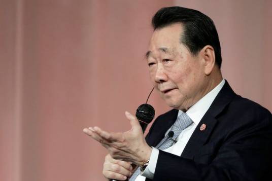 谢国民（中国侨商联合会会长、泰国正大集团资深董事长）_百度百科