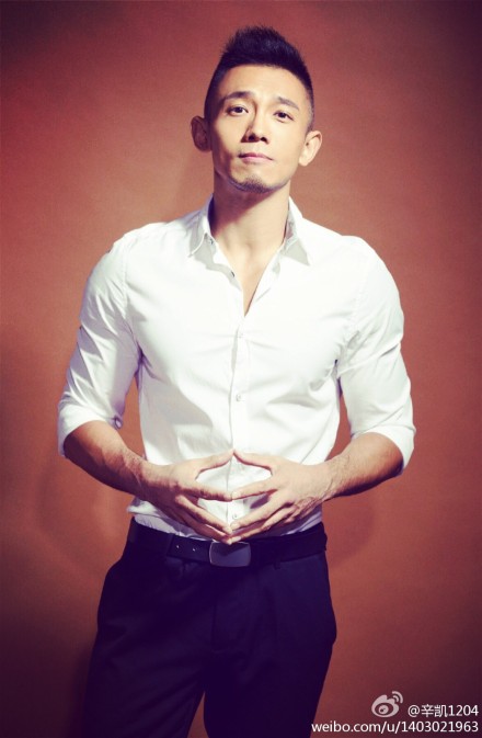 董洛甫,1975年12月4日出生于山东省济南市,中国内地男主持人,演员