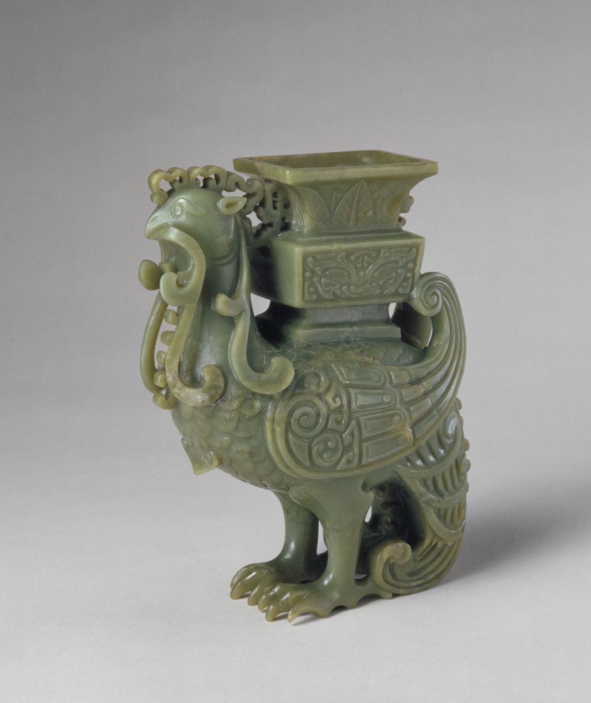  p data-id="gn15m8tif3">清青玉天鸡尊是清代的一件玉器作品. /p>