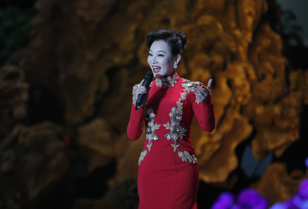 李铭雪