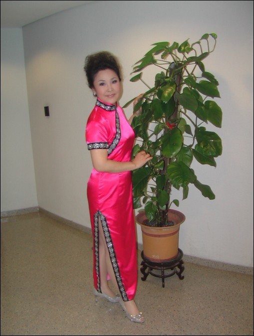  p data-id="gnwxpqexit">纪晓兰,国家二级演员