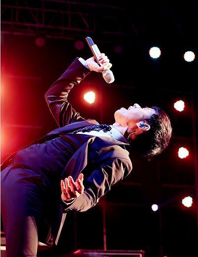  p data-id="u1b6yxw98h5p">张杰腰,张杰喜欢唱歌时下腰的动作. /p>