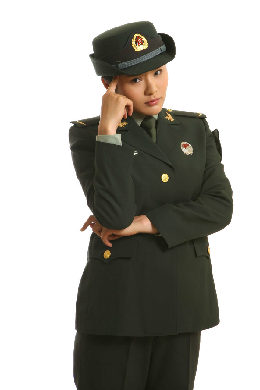  p>郑伊涵,原名郑宜涵,中国内地女演员,歌手,出生于北京西城区,毕业于