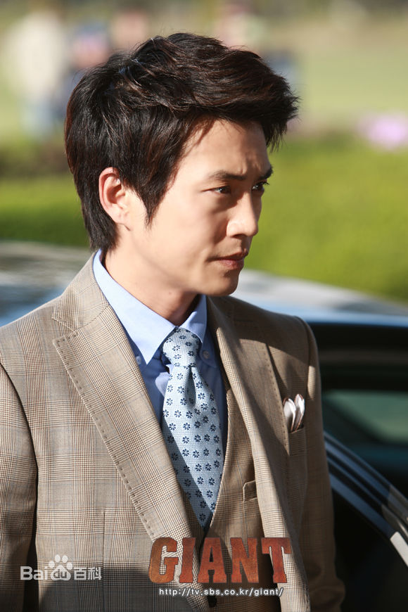  a>张英哲 /a>编剧, a href="#" data-lemmaid="3069611">李凡秀 /a>