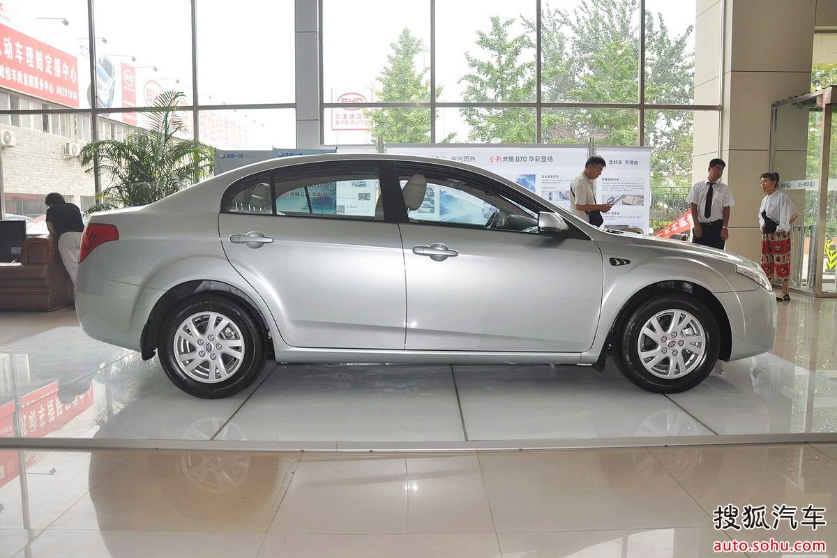  p>奔腾b50是 a target="_blank" href="/item/一汽轿车/287190" data