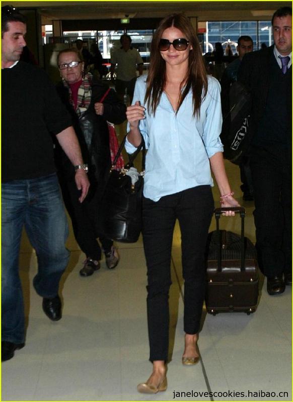  p>米兰达·可儿 (miranda kerr) ,1983年4月20日出生于 a target="