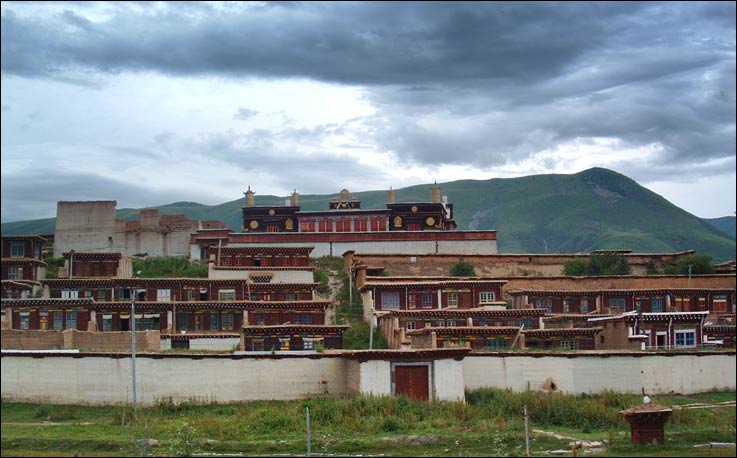 甘孜大金寺