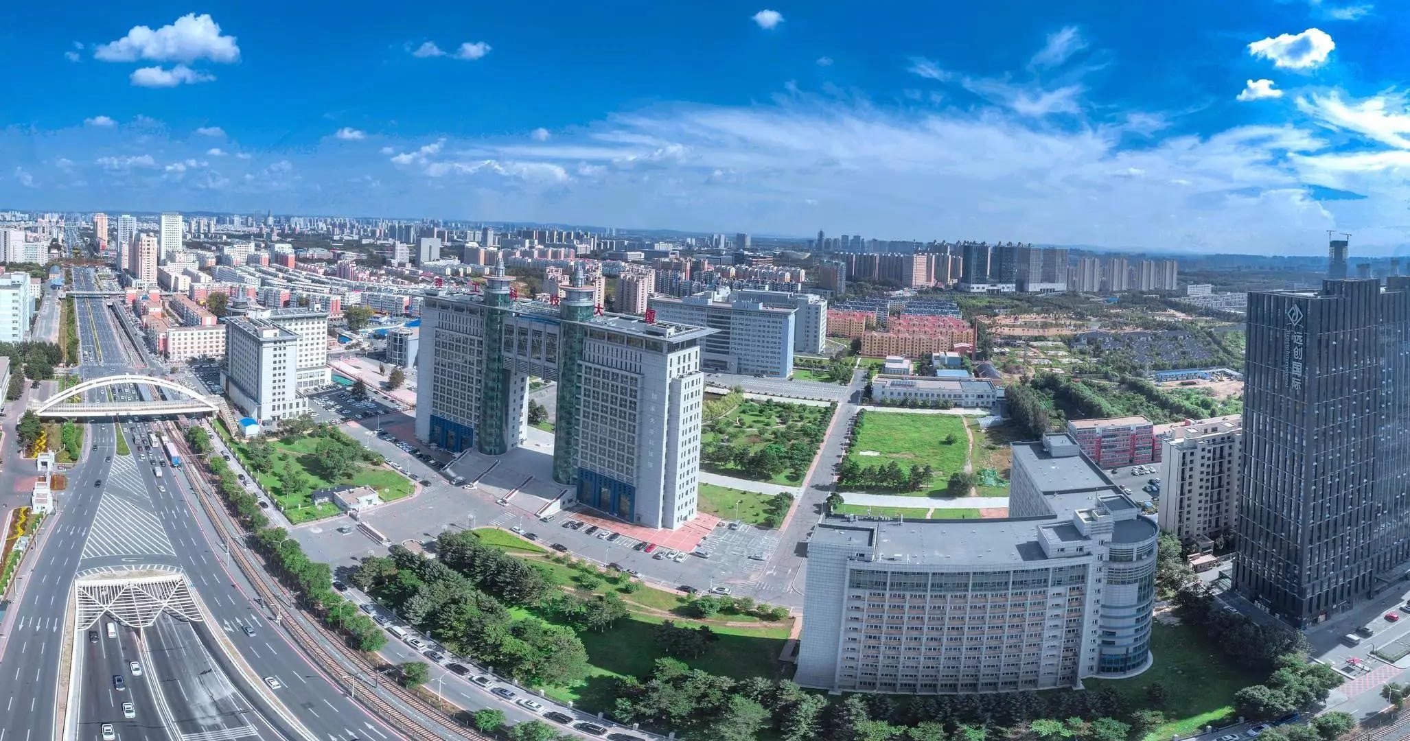  p>长春理工大学(changchun university of science and technology)
