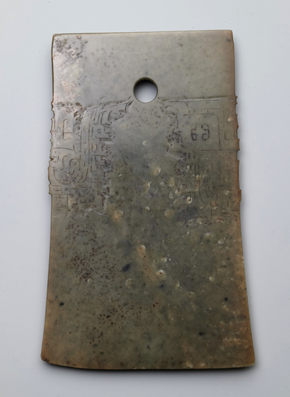 新石器时代神面纹玉戚