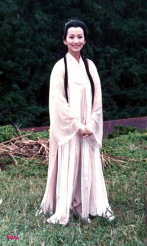  p>《乱世不了情》是根据广东同名大戏改编而成,由 a target="_blank"