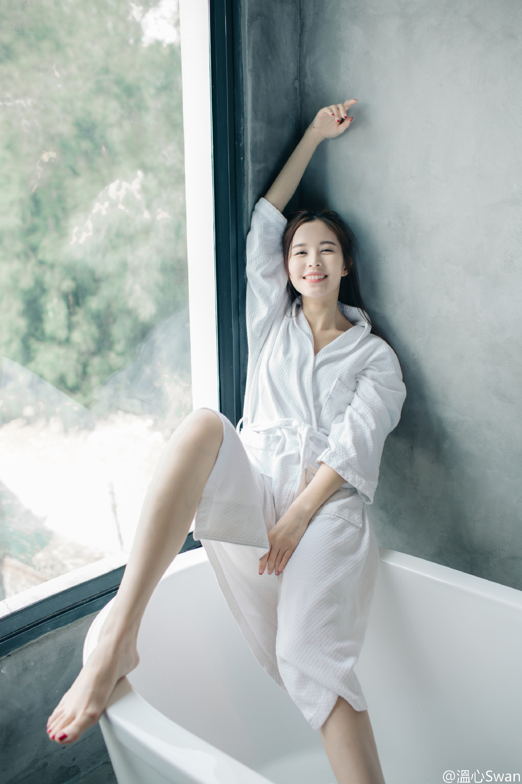  p>温心 i>(原名温健婷) /i>,1991年5月11日出生于广东省深圳市,中国