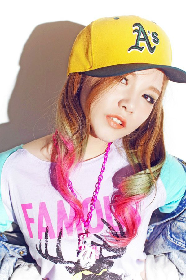  p>《路还要走》是90后女歌手 a target="_blank" href="/item/本兮