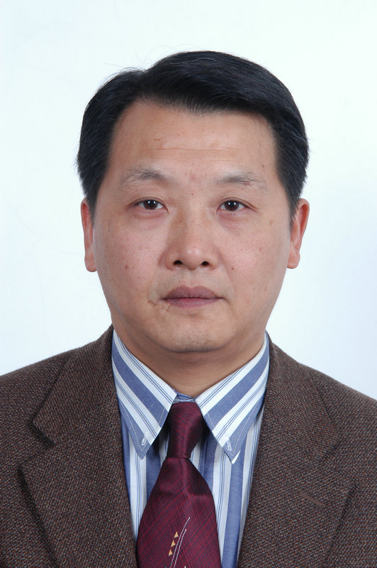 杨春平
