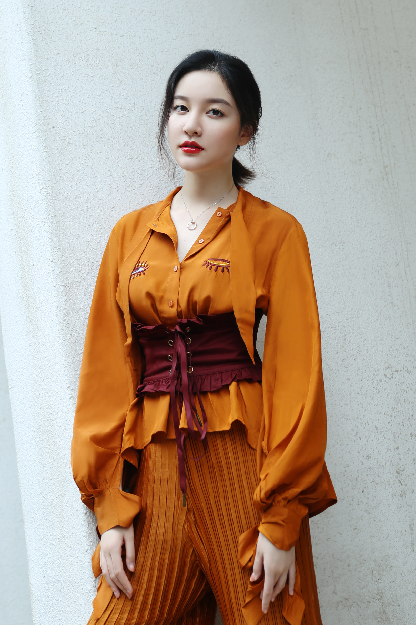 0k81ny08">崔心心,1994年10月12日出生于河南省焦作市,中国内地女演员