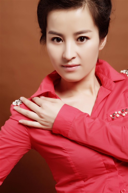  p data-id="go04t37osb">吴岚,中国内地女演员,毕业于 a target="