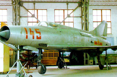  p> a target="_blank" href="/item/第一代战斗机/8260918" data