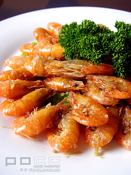 油爆虾是一道特色名菜,属于 a href="#" data-lemmaid="672867">上海