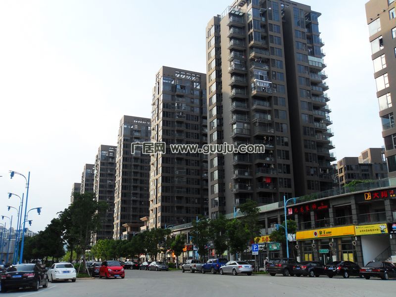  p data-id="swjg51mkeewi">融侨城是位于福清市的一处楼盘. /p>