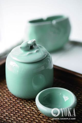 青瓷（青色釉瓷器）_百度百科