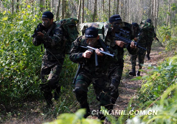 flar7">两栖蛙人是 a target="_blank" href="/item/海军陆战队/1171"