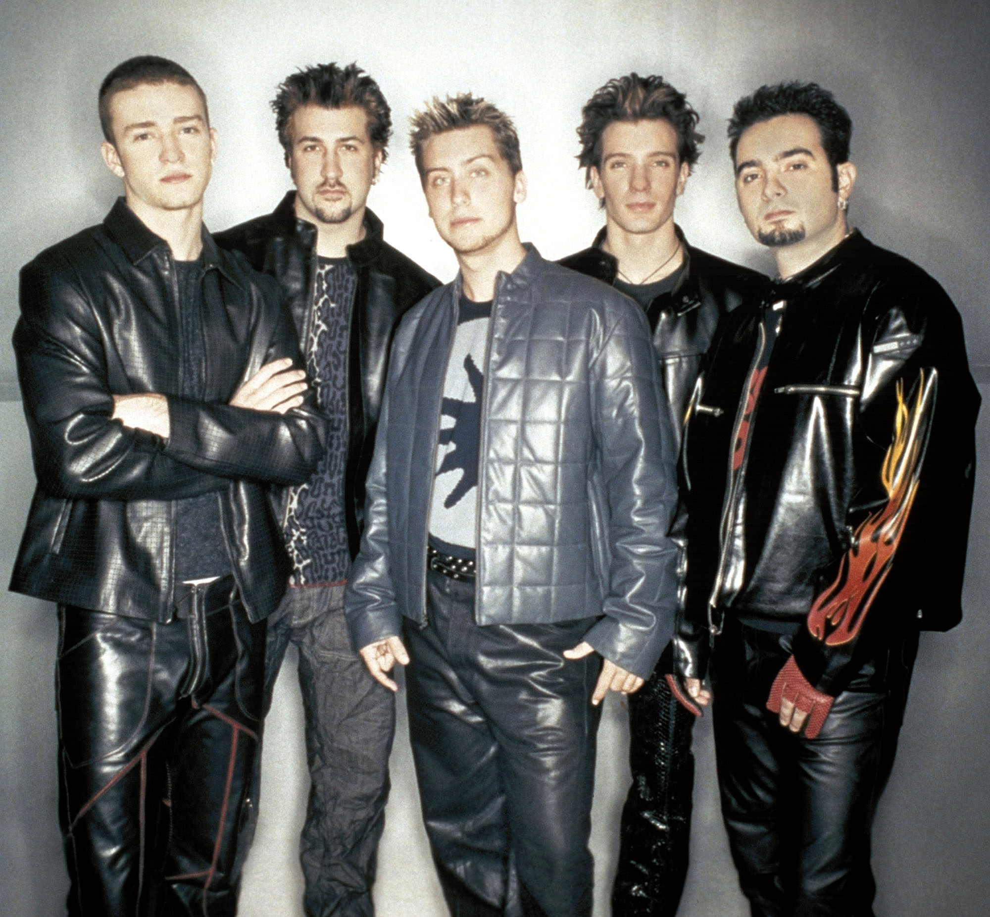  p>超级男孩(n sync),美国五人男子演唱团体,成立于美国佛罗里达州的