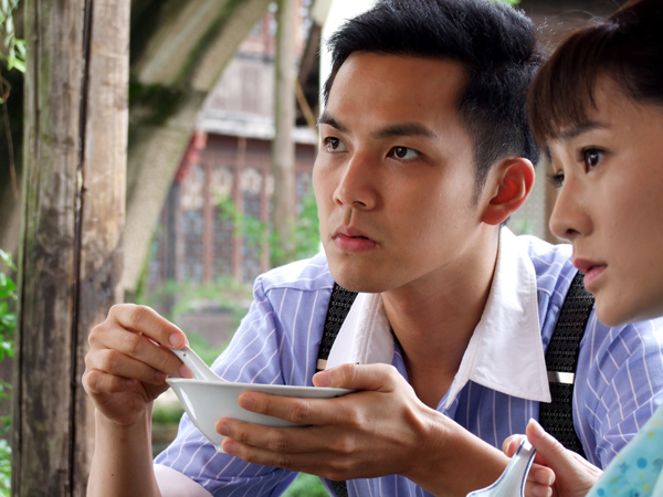  p>齐天白是电视剧 a target="_blank" href="/item/《别无选择》