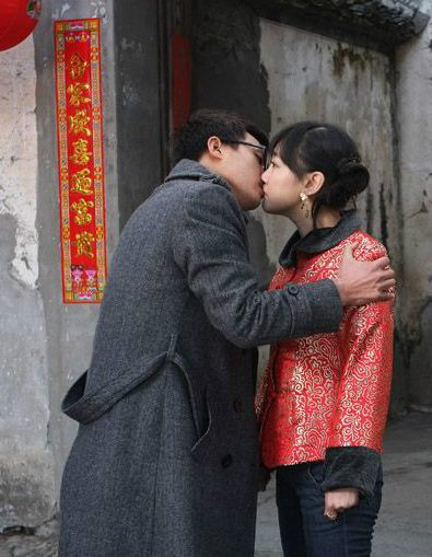 租女友回家过年