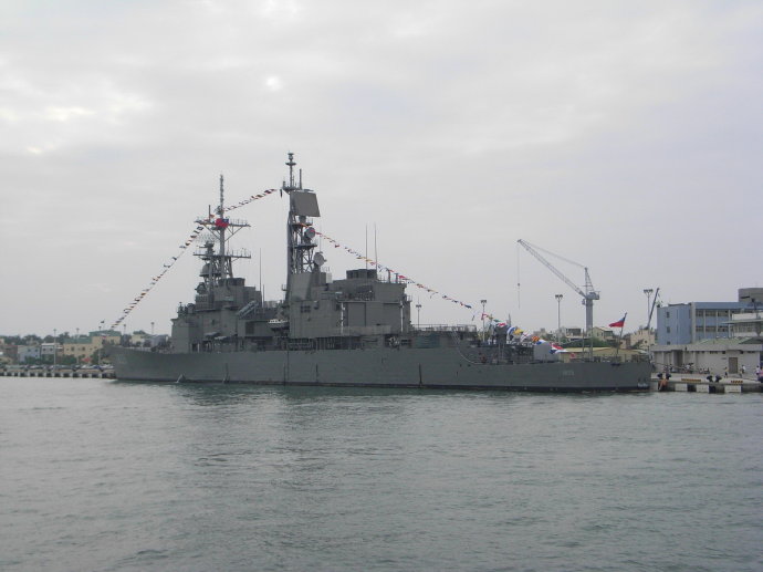  p>基德级驱逐舰(英文:kidd-class destroyer),是 a target="_blank"