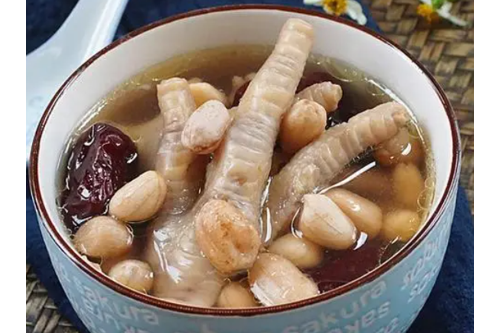 花生剑花鸡脚汤