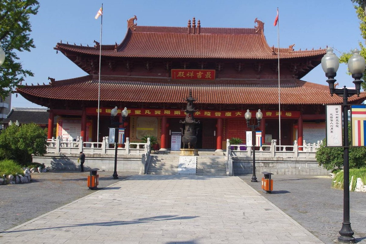  p> a target="_blank" href="/item/泰州光孝寺/5904123" data-lemma