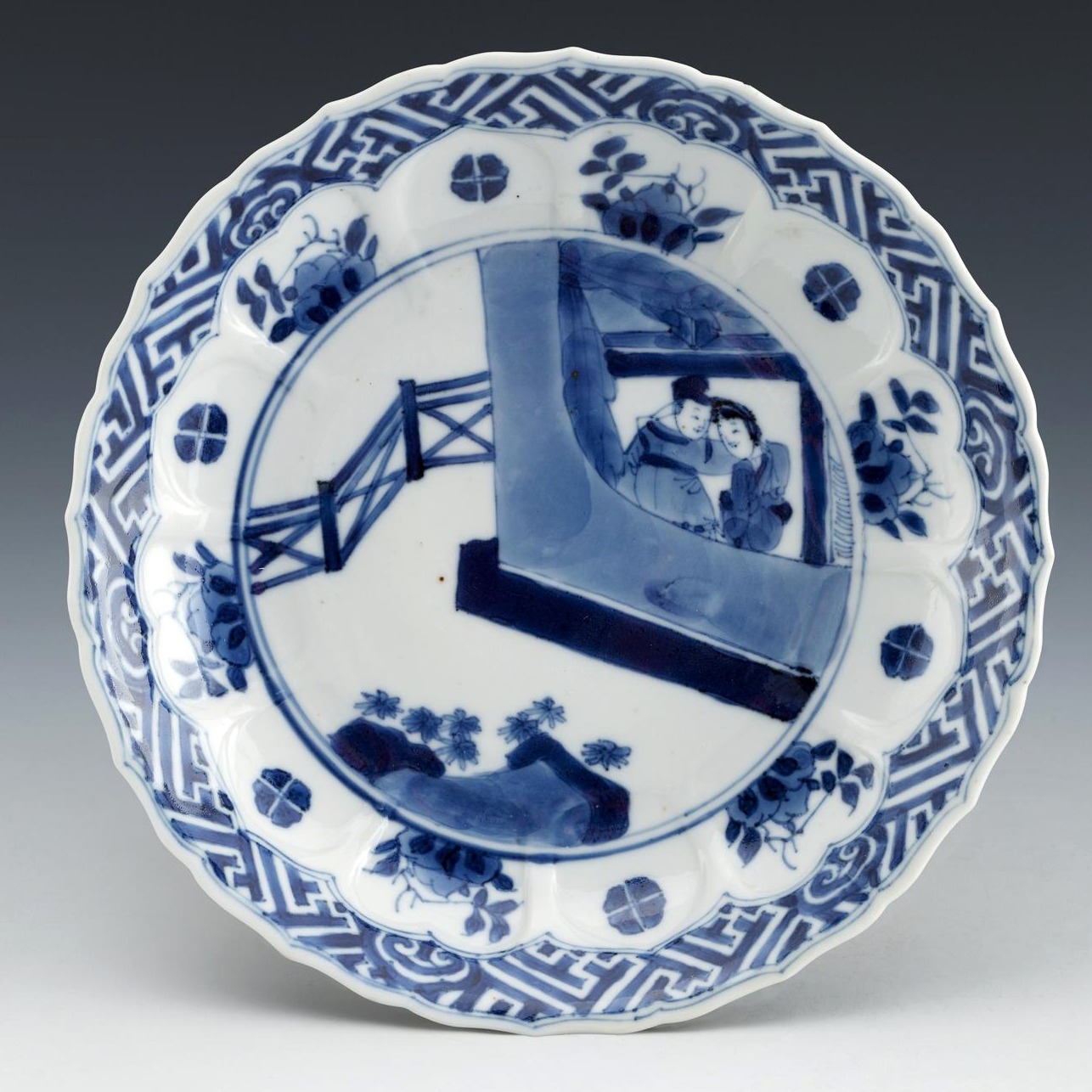 清康熙景德镇窑青花西厢故事(佳期)图花口盘