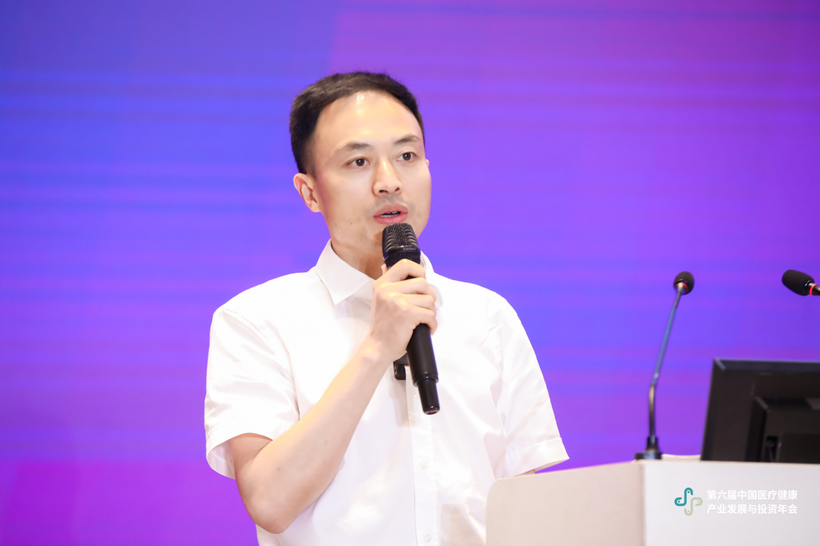  p data-id="2j2skfymukj">程栋是江西上饶广丰县洋口镇壶村人,父母都